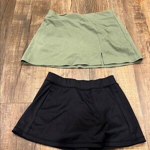 Stylish Green and Black Women's Skirt Set